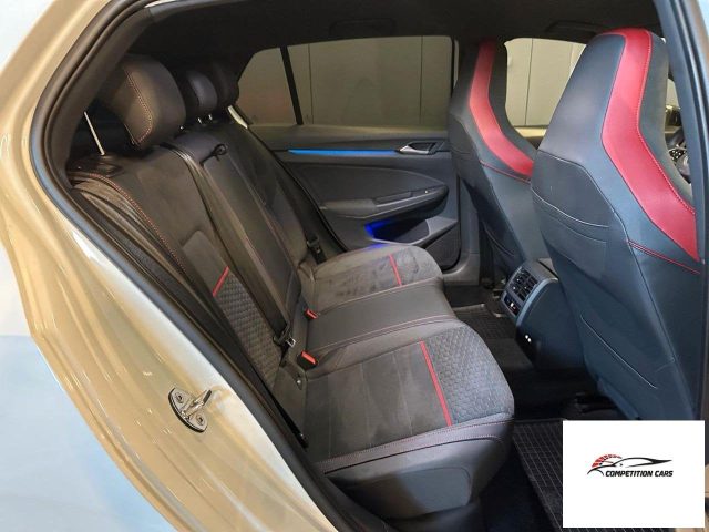 VOLKSWAGEN Golf usata, con Sistema di navigazione