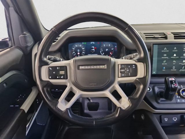 LAND ROVER Defender usata, con Fendinebbia