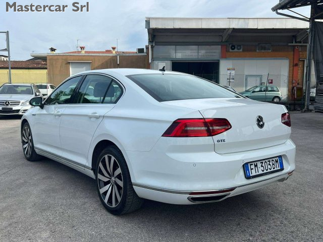 VOLKSWAGEN Passat usata, con Airbag Passeggero
