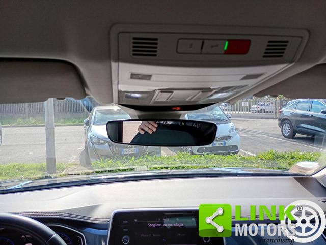 VOLKSWAGEN T-Roc usata, con Sistema di navigazione