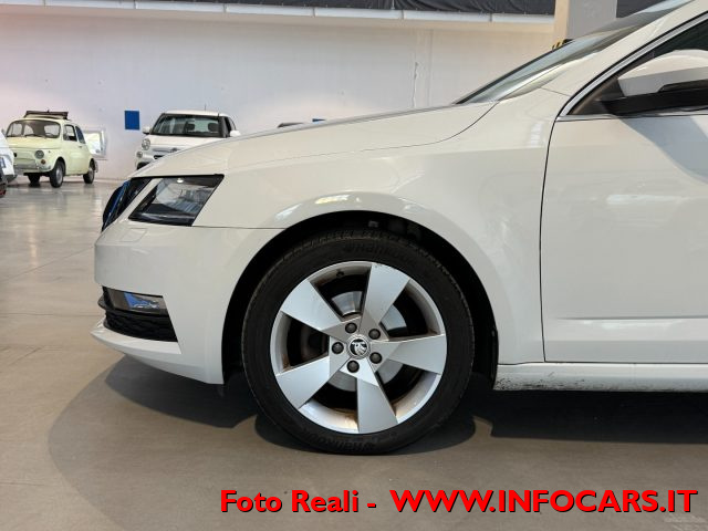 SKODA Octavia usata, con Volante in pelle