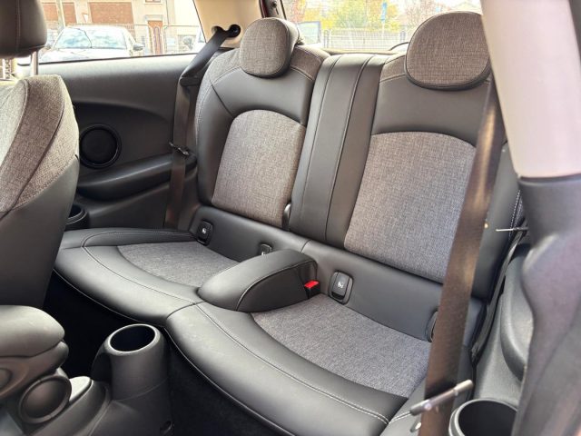 MINI Cooper usata, con Sensori di parcheggio posteriori