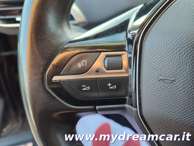 PEUGEOT 3008 usata, con Riconoscimento dei segnali stradali