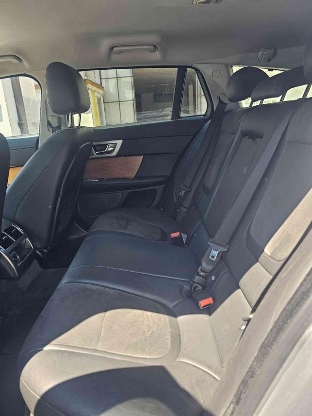 JAGUAR XF usata, con Cruise Control