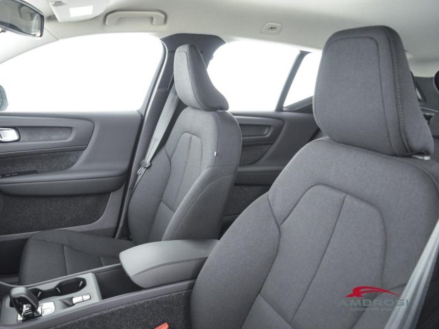 VOLVO XC40 usata 8
