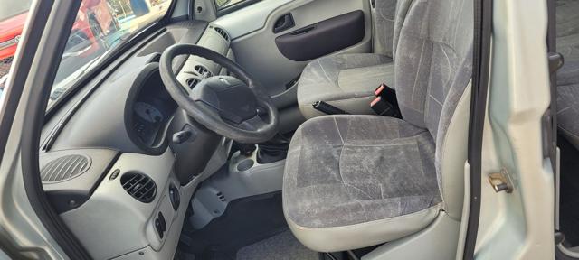 RENAULT Kangoo usata, con Climatizzatore
