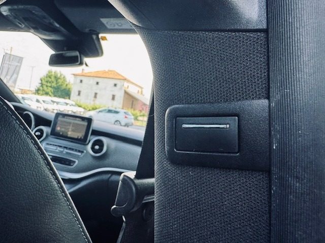 MERCEDES-BENZ V 250 usata, con Leve al volante