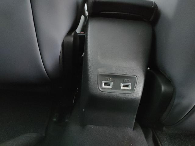 PEUGEOT 2008 usata, con Park Distance Control