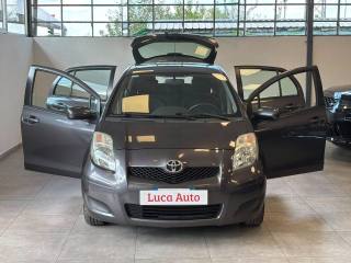 TOYOTA Yaris usata, con Airbag