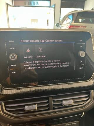VOLKSWAGEN T-Cross usata, con Servosterzo