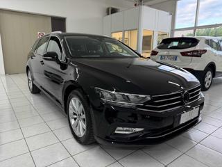 VOLKSWAGEN Passat Variant usata, con Regolazione elettrica sedili