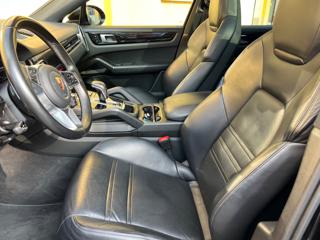 PORSCHE Cayenne usata, con Autoradio
