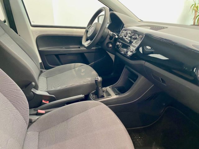 VOLKSWAGEN up! usata, con Fendinebbia