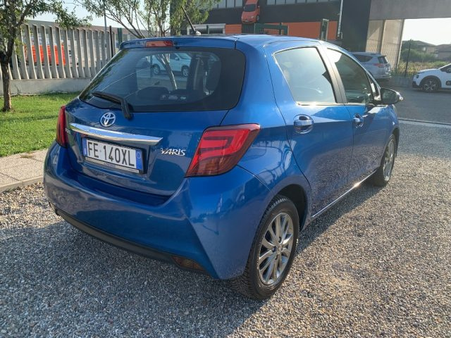 TOYOTA Yaris usata, con Alzacristalli elettrici