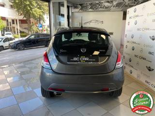 LANCIA Ypsilon usata, con Autoradio