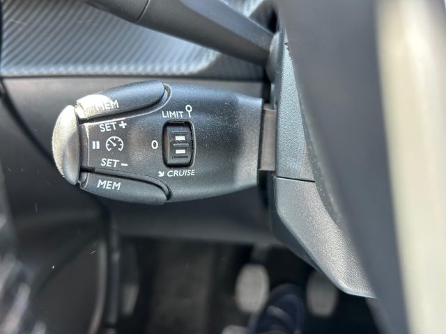 PEUGEOT 2008 usata, con Cruise Control