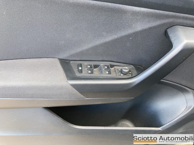 VOLKSWAGEN T-Roc usata, con Fendinebbia