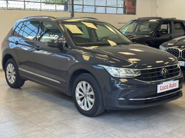 VOLKSWAGEN Tiguan usata, con Airbag laterali