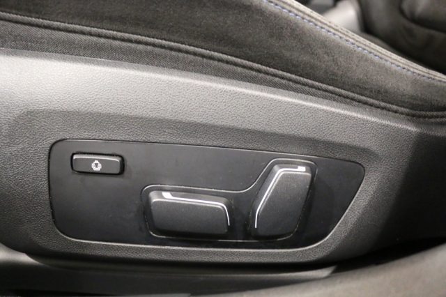 BMW 320 usata, con Park Distance Control