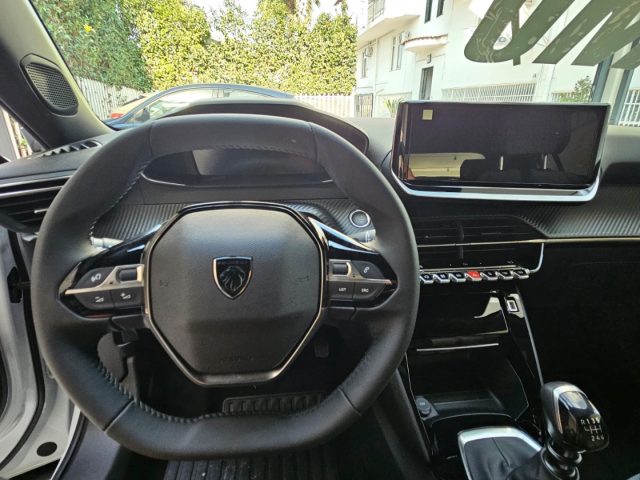PEUGEOT 2008 usata, con Lettore CD