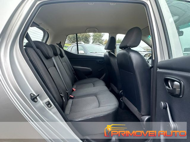HYUNDAI i10 usata 8