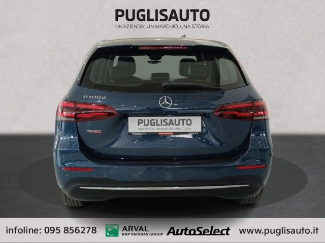 MERCEDES-BENZ B 180 usata, con Autoradio