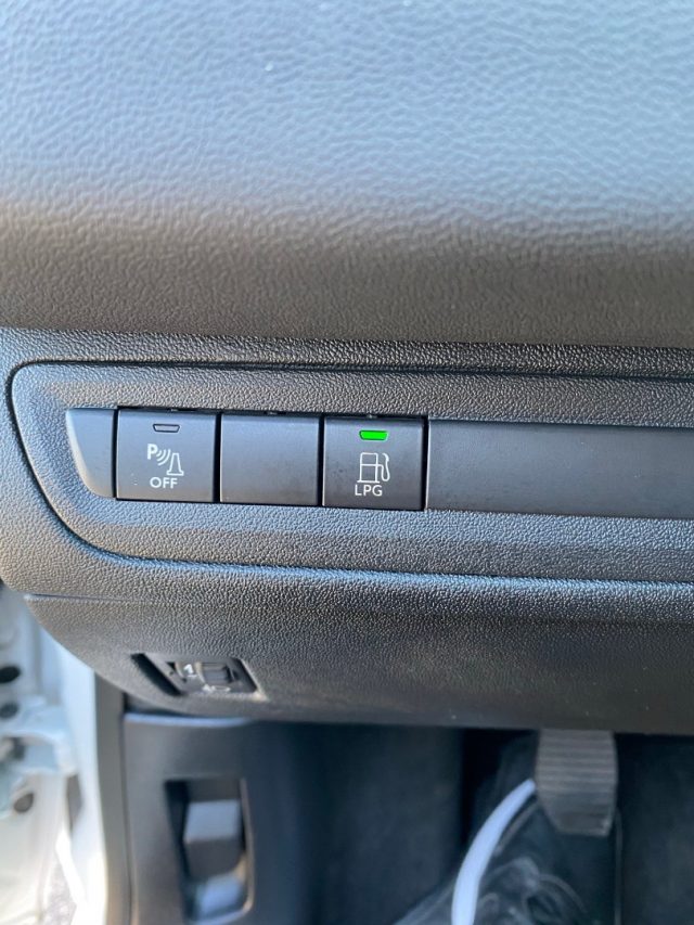 PEUGEOT 208 usata, con Climatizzatore