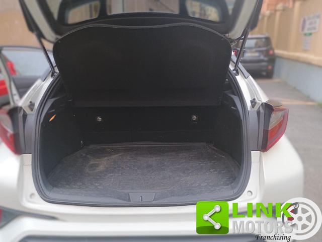 TOYOTA C-HR usata, con Controllo elettronico della corsia