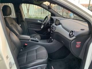 MERCEDES-BENZ B 180 usata, con Cronologia tagliandi