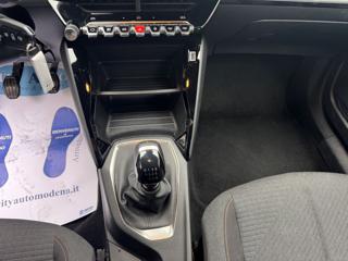 PEUGEOT 2008 usata, con Controllo automatico clima