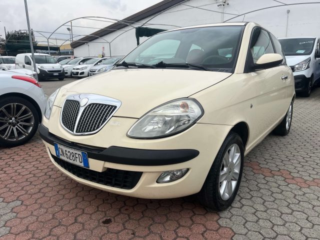 LANCIA Ypsilon usata, con ABS