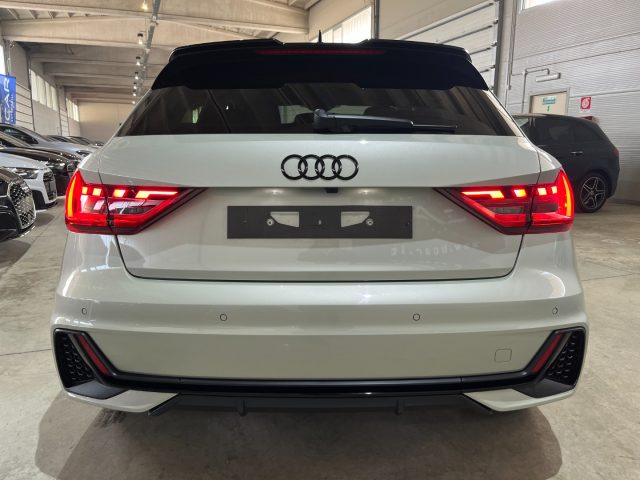 AUDI A1 usata, con Autoradio