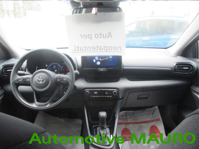TOYOTA Yaris usata, con Autoradio digitale