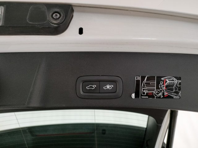 VOLVO XC40 usata, con Touch screen