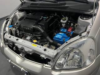 TOYOTA Yaris usata, con Volante in pelle