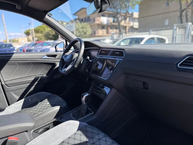 VOLKSWAGEN Tiguan usata, con Volante in pelle