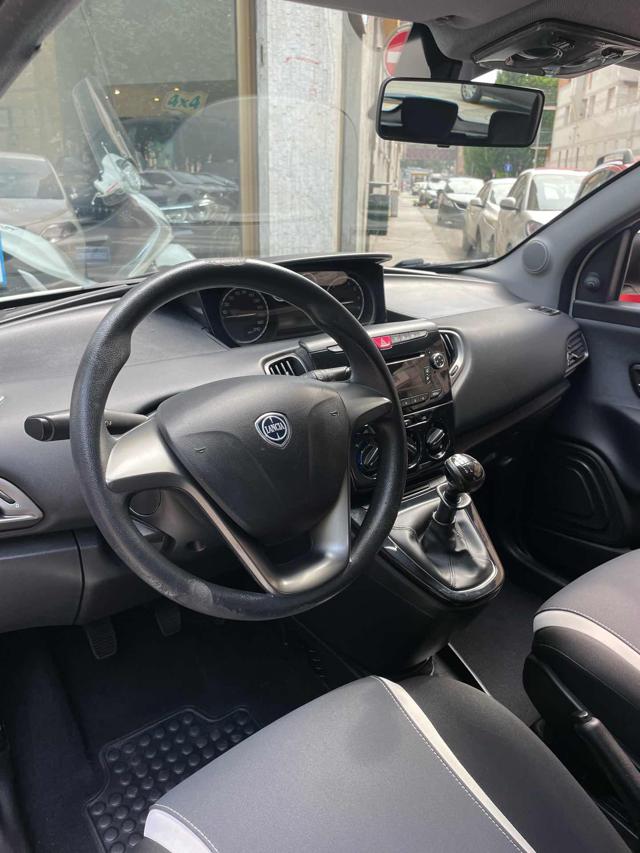LANCIA Ypsilon usata, con Controllo trazione