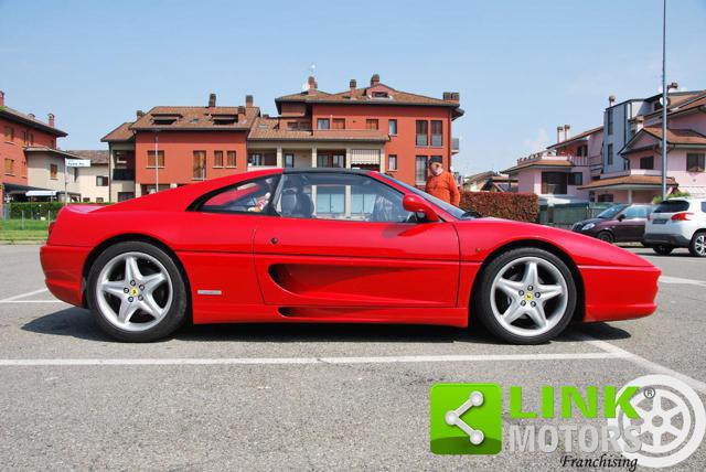 FERRARI F355 usata, con Autoradio