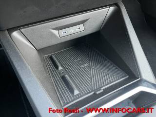 RENAULT Clio usata, con Interni in pelle