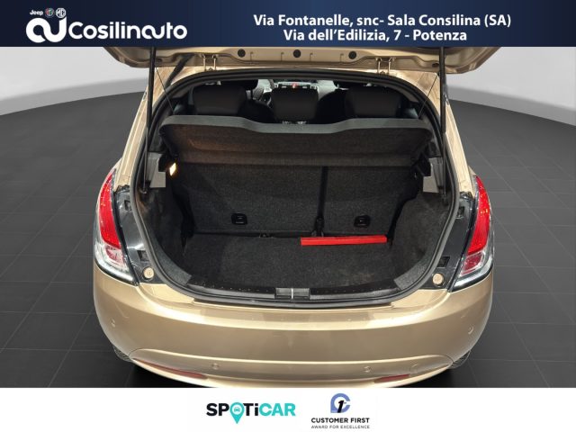 LANCIA Ypsilon usata, con Volante multifunzione