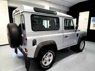 LAND ROVER Defender usata, con Chiusura centralizzata
