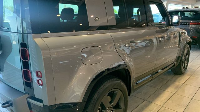 LAND ROVER Defender usata, con Airbag laterali