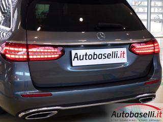 MERCEDES-BENZ E 220 usata, con Autoradio digitale