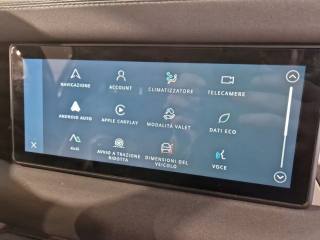 LAND ROVER Defender usata, con Park Distance Control