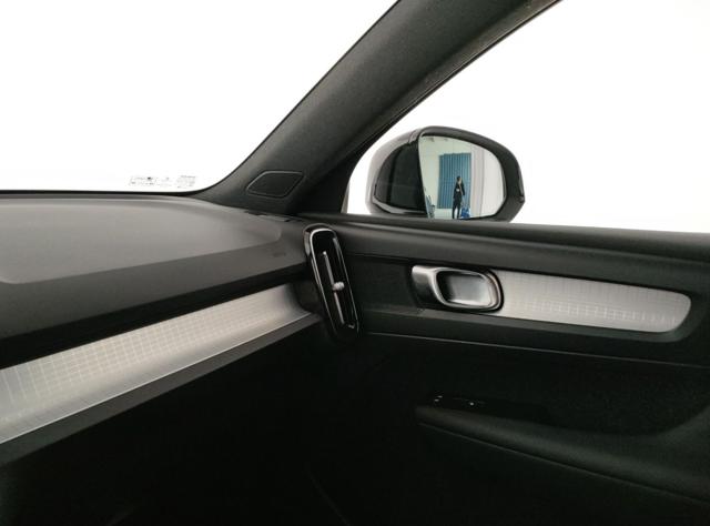 VOLVO XC40 usata, con Fari LED