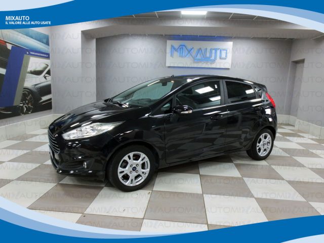 FORD Fiesta usata, con ABS