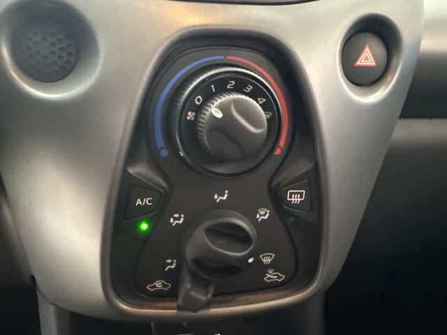TOYOTA Aygo usata, con Autoradio digitale