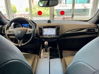 MASERATI Levante usata, con Sedile posteriore sdoppiato