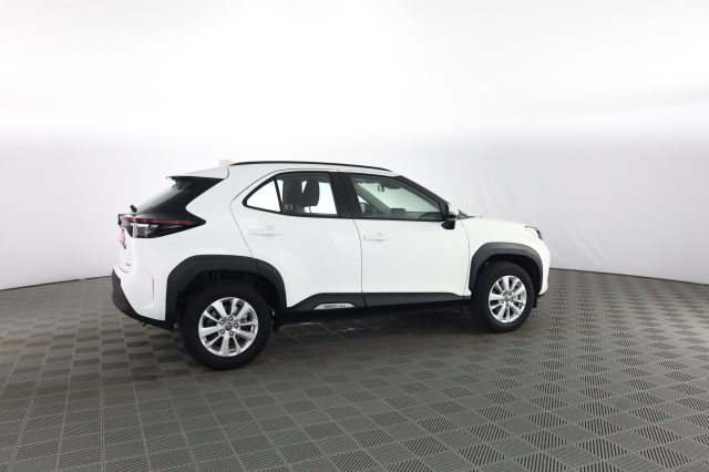 TOYOTA Yaris Cross usata 2