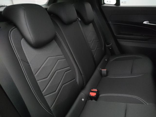 JEEP Avenger usata, con Autoradio digitale